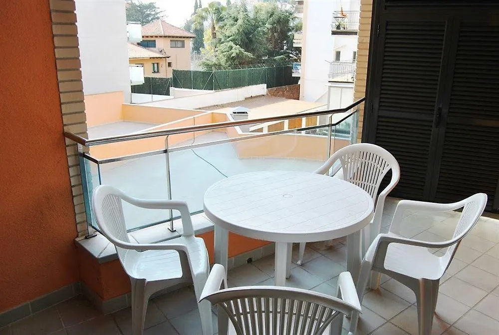 Eton Apartments Λορέτ Ντε Μαρ 0*,